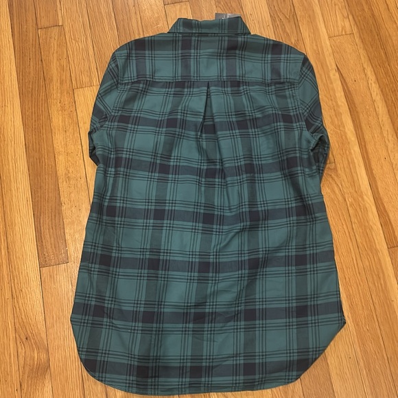 Women’s plaid flannel
Size M
Eddie Bauer - Picture 3 of 3